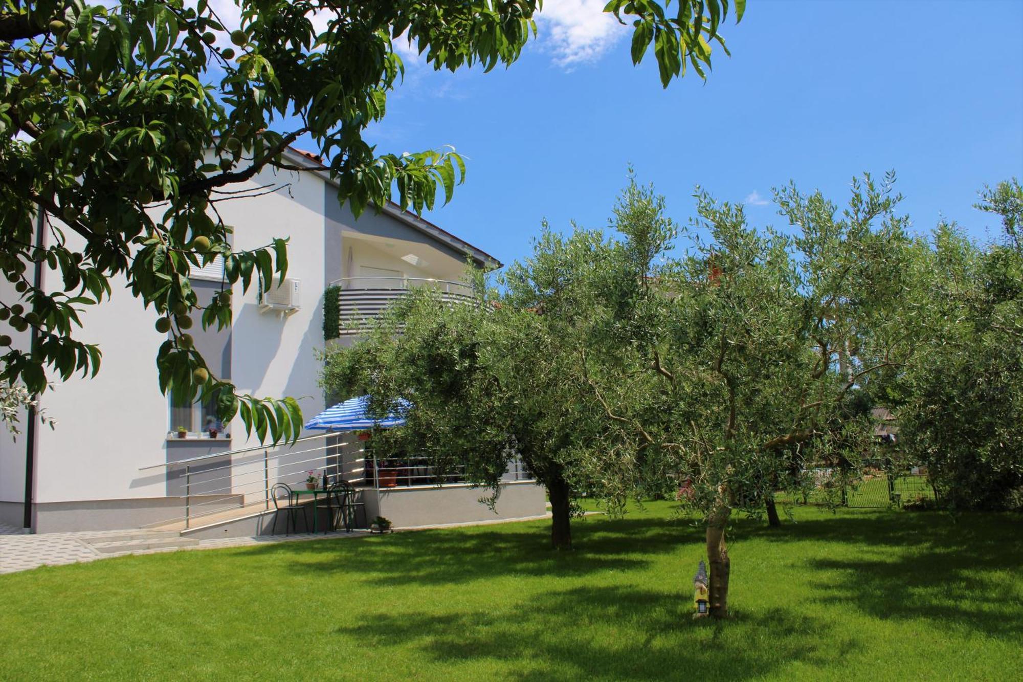 Apartments Nelle Pula Buitenkant foto